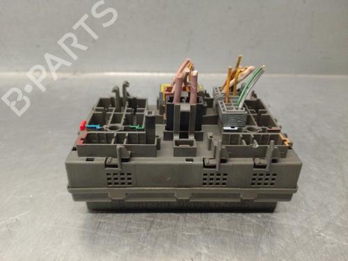 Used Fuse box Fuse box 38626090 38626090