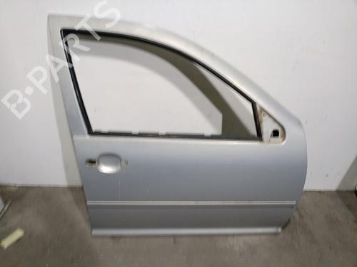 Used Right front door VW BORA I (1J2) 1.9 TDI (90 hp) 32140357