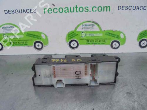 Right front window switch NISSAN X-TRAIL I (T30) 2.2 dCi 4x4 | BP2092815I26 