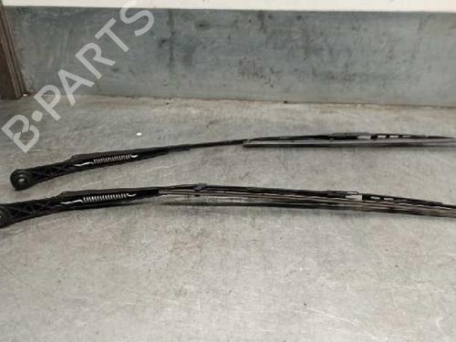 Used Front windshield wiper arm Front windshield wiper arm FIAT PUNTO (176_) 55 1.1 (54 hp) 6994458 6994458