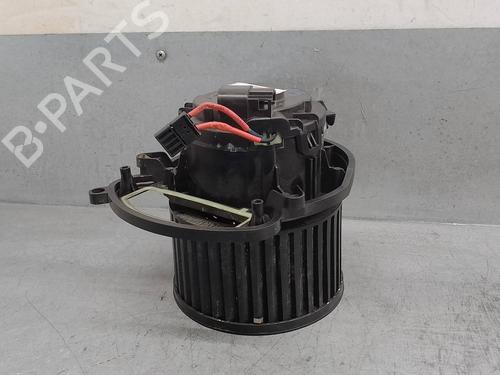 Used Heater blower motor RENAULT MEGANE IV Hatchback (B9A/M/N_) [2015-2025]  17189948
