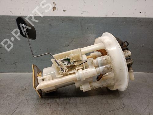 Used Fuel pump KIA CERATO I Saloon (LD) 2.0 CRDi (112 hp) 31585378