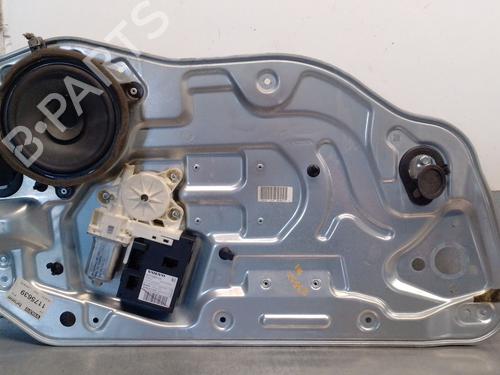 Rudehejsemekanisme ventre foran VOLVO V50 (545) 2.0 D (136 hp) 29008023