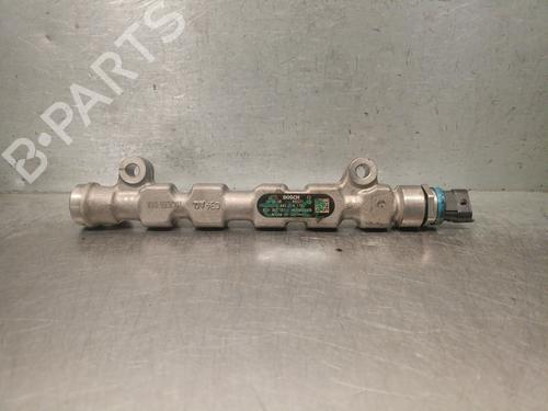 Used Injection rail RENAULT TRAFIC II Van (FL) 2.5 dCi 145 (FL0J) (146 hp) 30098220