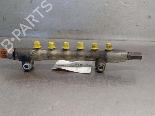 Used Injection rail Injection rail 39652672 39652672