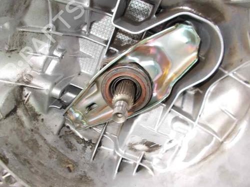 Gearbox AUDI A4 B6 (8E2) 2.0 FSI | BP3256359M3 