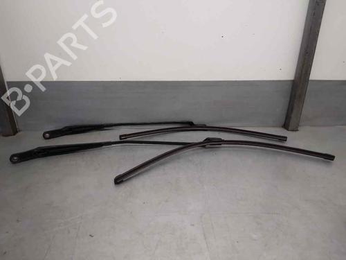 Front windshield wiper arm PEUGEOT 5008 (0U_, 0E_) 2.0 HDi 150 / BlueHDi 150 | BP18025528C143 