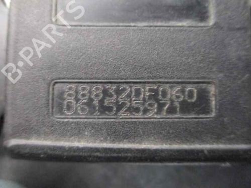 Rear center seatbelt NISSAN TERRANO II (R20) 2.7 TDi 4WD | BP8724107I27 