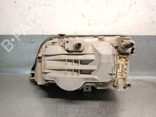 Right headlight MERCEDES-BENZ C-CLASS (W202) C 180 (202.018) | BP28161975C29 