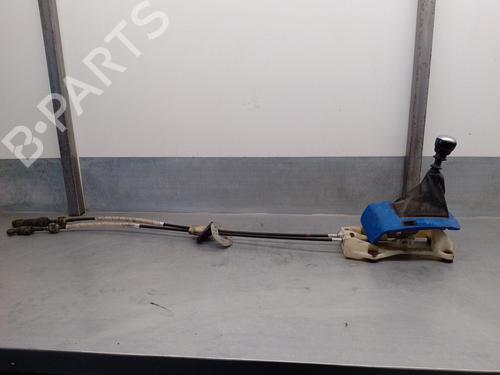 Used Gear lever HYUNDAI SONATA V (NF) 2.0 CRDi (140 hp) 15521011