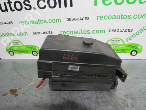 Used Fuse box Fuse box 2333797 2333797