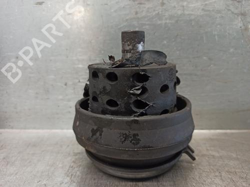 Used Engine mount VW GOLF III (1H1) 1.8 (75 hp) 15257010