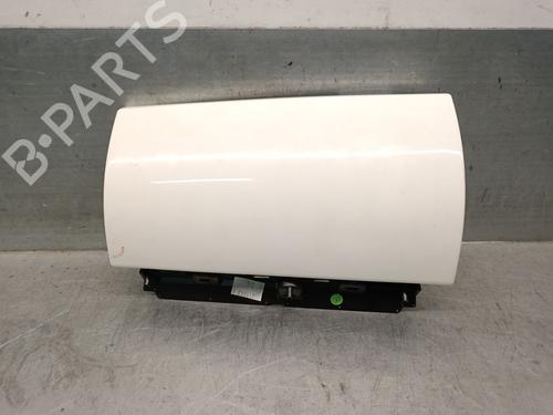 Boîte à gants FIAT 500L (351_, 352_) 1.3 D Multijet (199LXY1A, 199LXY11) (84 hp) 31921206