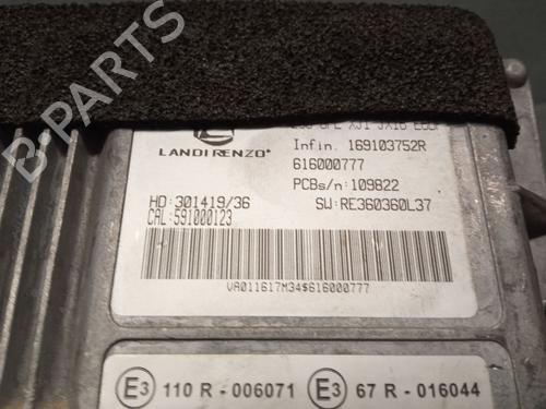 Engine control unit (ECU) DACIA SANDERO III 1.0 TCe 90 | BP29748135M57 