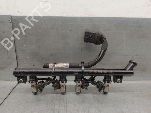 Used Injection rail Injection rail 28303047 28303047