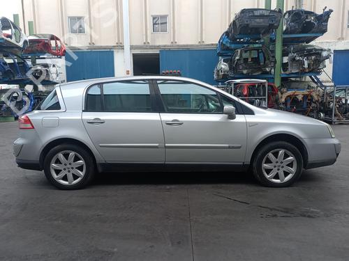 Right front fenders RENAULT VEL SATIS (BJ0_) 2.0 dCi (BJ03, BJ0B) | BP32394071C42