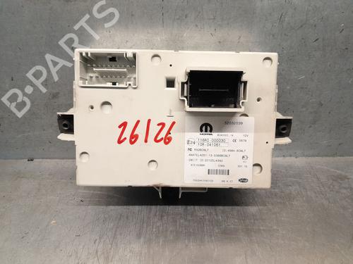 Used Fuse box Fuse box 37644127 37644127