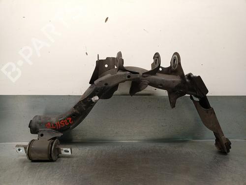 Used Right rear suspension arm HONDA CR-V IV (RM_) 1.6 i-DTEC (RE6) (120 hp) 25272711