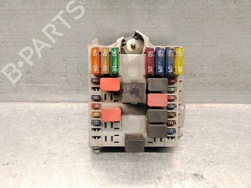 Used Fuse box Fuse box 39201743 39201743