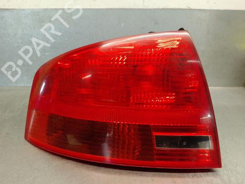 Used Left taillight AUDI A4 B7 (8EC) 3.2 FSI quattro (255 hp) 32140393