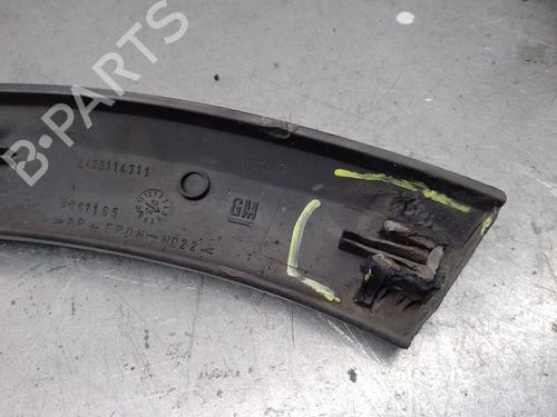 Used Front left wheel arch trim OPEL CORSA C (X01) 1.3 CDTI (F08, F68) (70 hp) 29190055