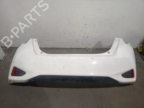 Pára-choques traseiro Pára-choques traseiro TOYOTA YARIS (_P13_) 1.0 (KSP130) (72 hp) 36473503 36473503