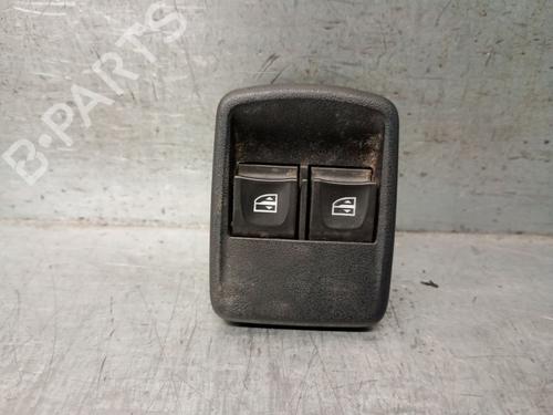 Used Left front window switch DACIA SANDERO II 1.0 SCe 75 (B8JC, B8JD, B8NC) (73 hp) 28726010