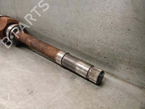 Right front driveshaft PEUGEOT 5008 II (MC_, MJ_, MR_, M4_) 1.5 BlueHDi 130 (MCYHZJ, MCYHZR, MCYHZX) | BP26206805M39 