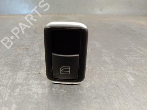 Used Left rear window switch MERCEDES-BENZ GLA-CLASS (X156) GLA 200 CDI / d (156.908) (136 hp) 18119310