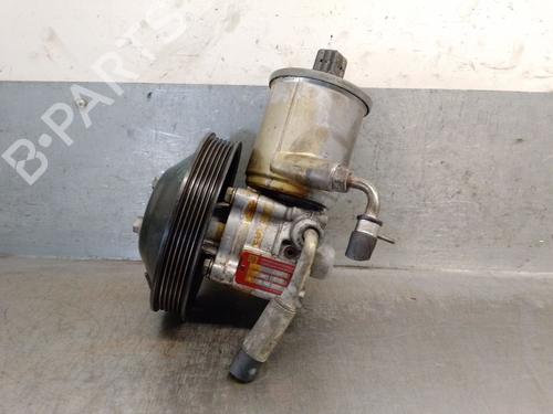 Used Steering pump Steering pump MERCEDES-BENZ C-CLASS (W202) C 250 D (202.125) (113 hp) 33538474 33538474