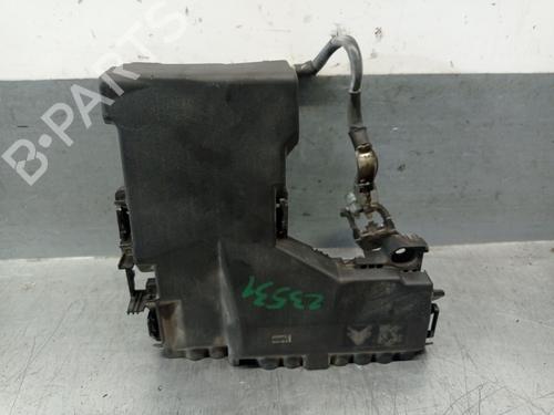 Boîte à Fusibles CITROËN C4 II (NC_) 1.6 HDi 90 (92 hp) 28825704