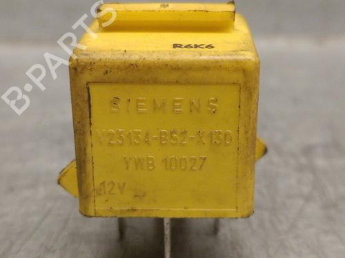 Electronic module LAND ROVER DEFENDER Station Wagon (L316) 2.5 TDI 4x4 (L316) | BP21580640M83 