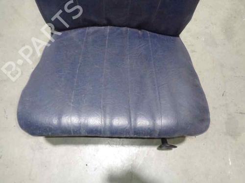 Right front seat MERCEDES-BENZ 123 Saloon (W123) 240 D (123.123) | BP7181147C16 