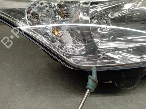 Right headlight CITROËN C4 I (LC_) | BP31026389C29