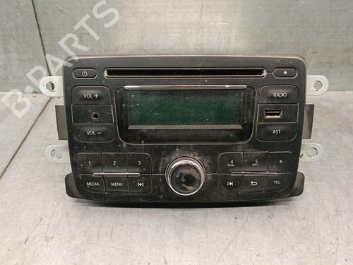 Used Radio DACIA SANDERO 1.2 16V (75 hp) 31144606