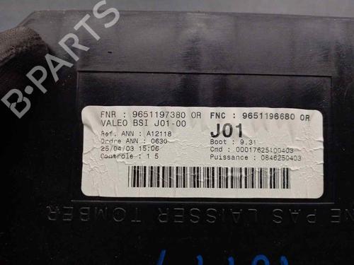 Fuse box CITROËN C5 I (DC_) 1.8 16V (DC6FZB, DC6FZE) | BP15618610E1 