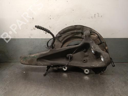 Used Left front steering knuckle BMW 5 (F10) 530 d (245 hp) 29002333