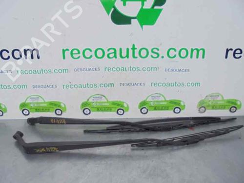 Front windshield wiper arm TOYOTA AVENSIS Saloon (_T25_) 2.2 D-4D (ADT251_, ADT251R) BP3471468C143