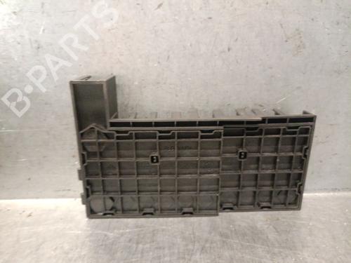 Fuse box VW MULTIVAN T6 (SGF, SGM, SGN, SHM, SHN) 2.0 TDI | BP37792944E1 - Image 2