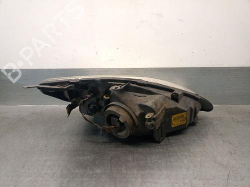 Faro izquierdo HONDA CIVIC VII Hatchback (EU, EP, EV) 1.6 i (EP2, EU8, EU6) | BP26656420C28