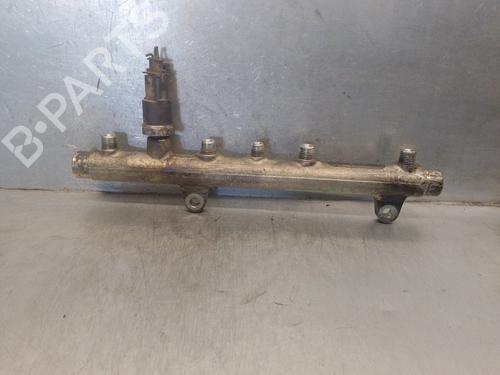 Used Injection rail RENAULT LAGUNA I Grandtour (K56_) [1995-2002]  13611785