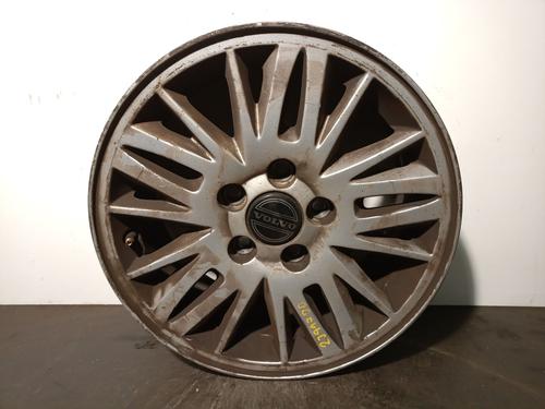 Używane Felga VOLVO V70 II (285) 2.4 (140 hp) 30835556