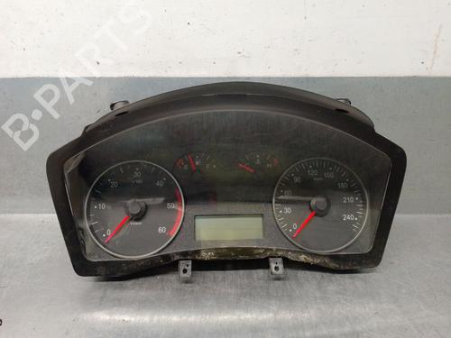 Used Instrument cluster Instrument cluster FIAT STILO (192_) 1.9 JTD (192_XE1A) (115 hp) 34174851 34174851