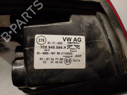 Right taillight VW CRAFTER Van (SY_, SX_) 2.0 TDI FWD (SYB, SYC, SYD) | BP33319238C35  - Image 8