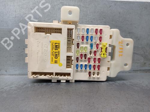 Used Fuse box HYUNDAI ix35 (LM, EL, ELH) 2.0 CRDi (184 hp) 20687897