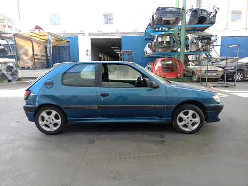 Used Parts PEUGEOT 306 Hatchback (7A, 7C, N3, N5) 2.0 XSi 4559304