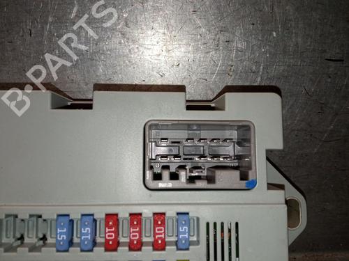 Fuse box JAGUAR F-PACE (X761) 2.0 TD4 | BP30137259E1