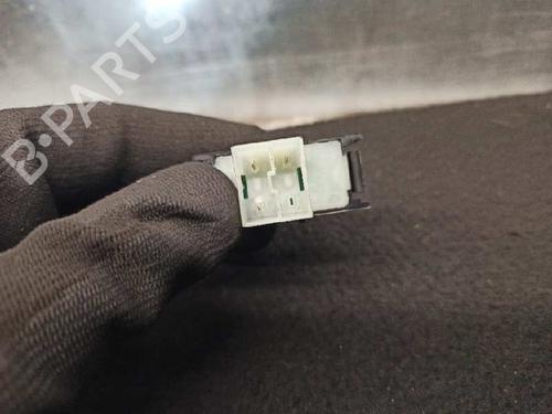Switch MERCEDES-BENZ E-CLASS (W210) E 320 CDI (210.026) | BP20258555I30 