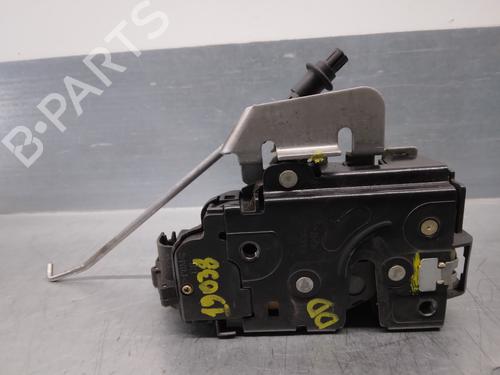 Serrure avant droite AUDI A4 B6 Avant (8E5) 2.5 TDI (163 hp) 15737038