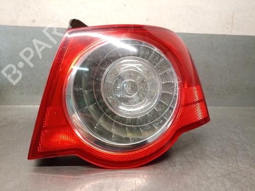 Used Right taillight Right taillight 32451179 32451179
